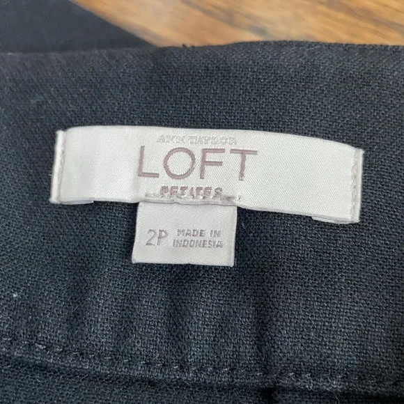 Ann Taylor LOFT Black Petite Stretch Unlined Pencil Skirt - Picture 4 of 5